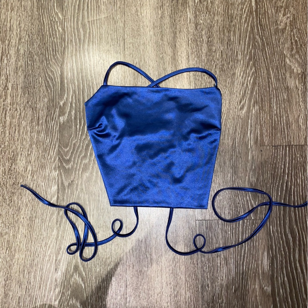 shein crop top tie back - size medium